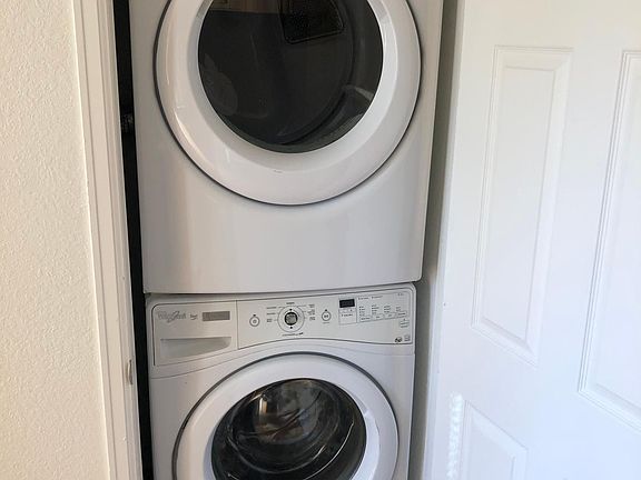 Washer/Dryer - Access from Dining Area