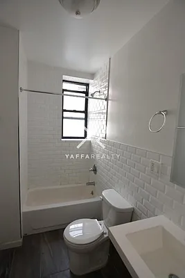 Rented by Yaffa Realty LLC | media 3
