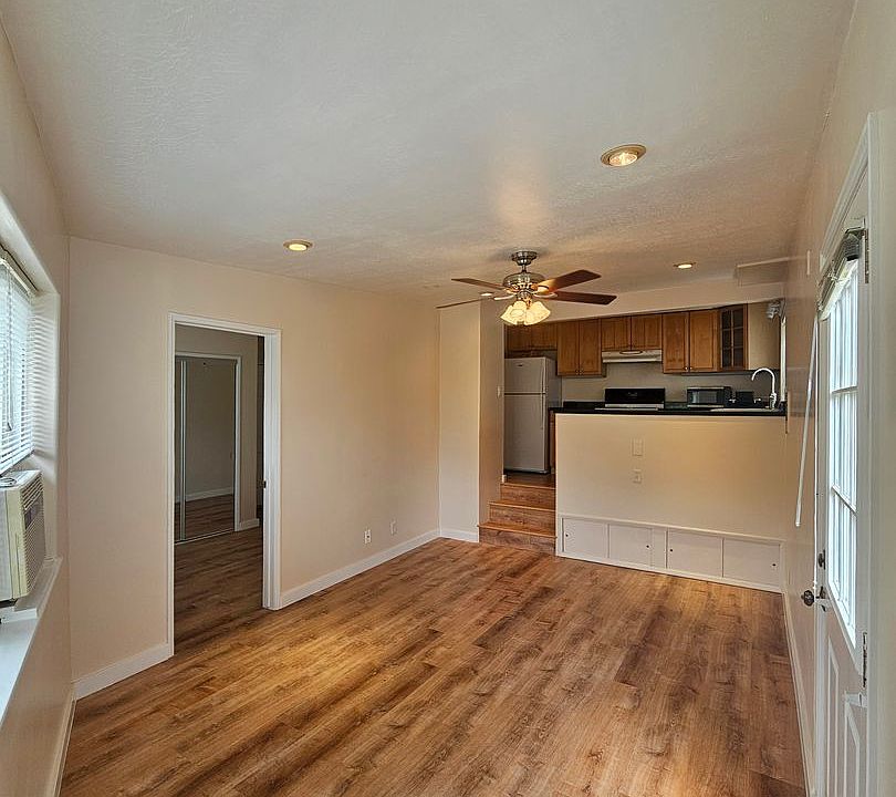 2nd image of 99-682 Kahilinai Pl