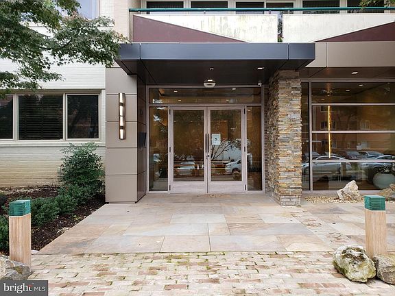 2nd image of 4720 Chevy Chase Dr APT 503