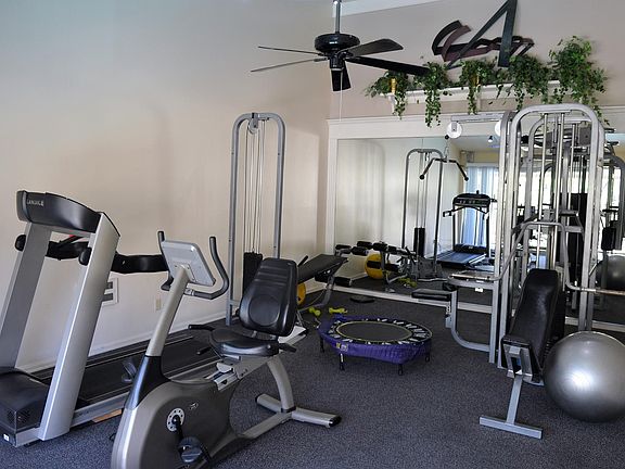 4th image of 23939 Ocean Ave #792ab2297