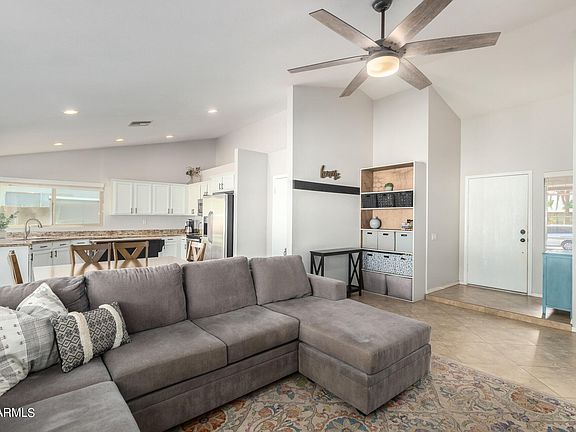 5th image of 214 W ORAIBI Drive