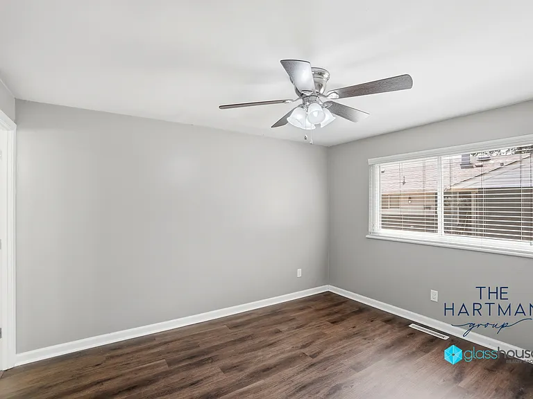 5455 Storck Dr — Photo 20