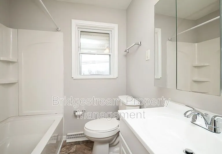 7077 State Route 123 — Photo 15