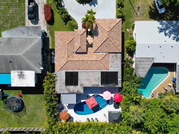 1731 NE 46 Street, Oakland Park, FL 33334