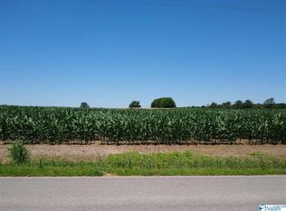 18597 Meadows Rd, Athens, AL 35613