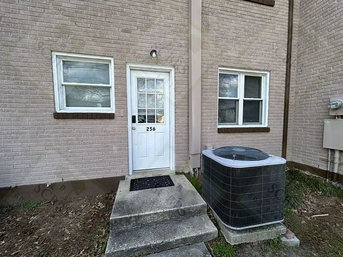 256 Myron Cir #256 — Photo 9