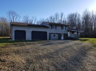 21163 Fisher Rd, Saegertown, PA 16433