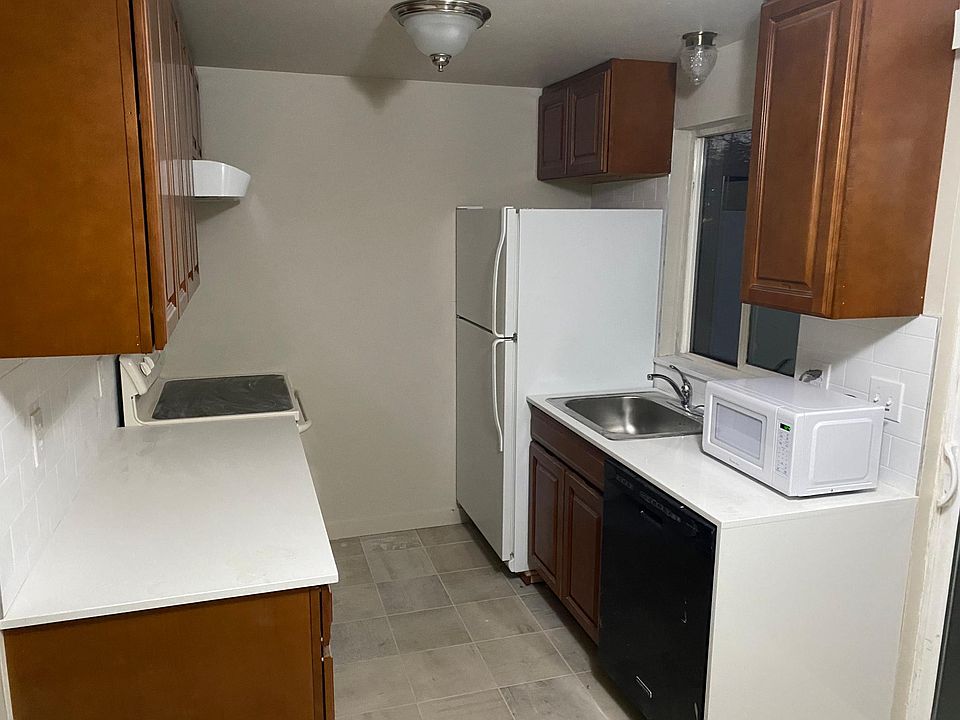 1st image of 8712 Lochburn Ln SW #8712