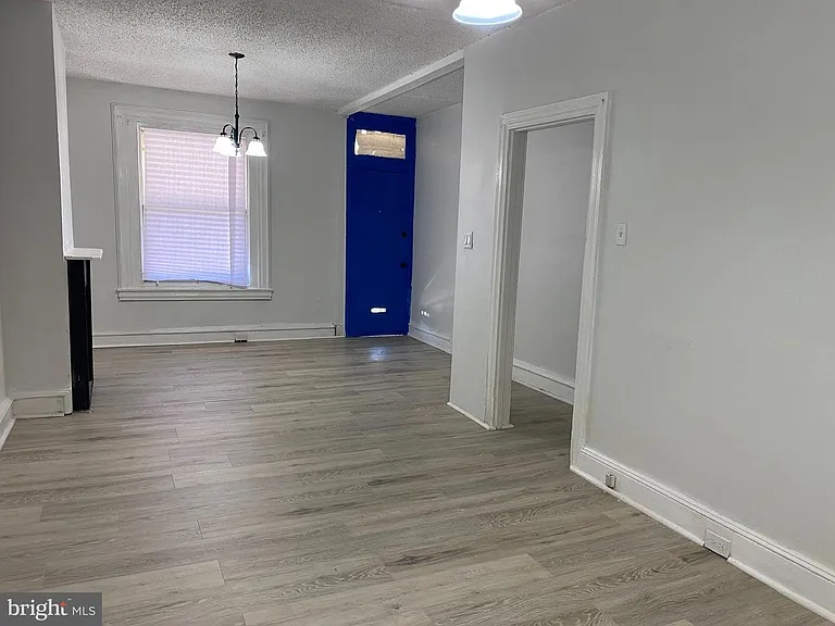 6033 Kershaw St — Photo 19