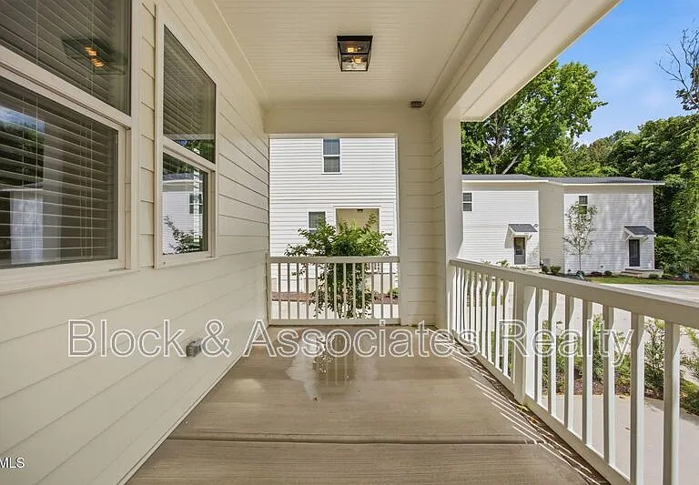 2815-101 Wilcox Pl — Photo 25