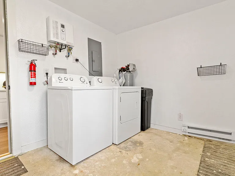 10624 N Park Ave — Photo 15