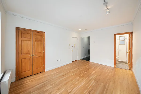 Rented by Keyah Enterprises | media 9