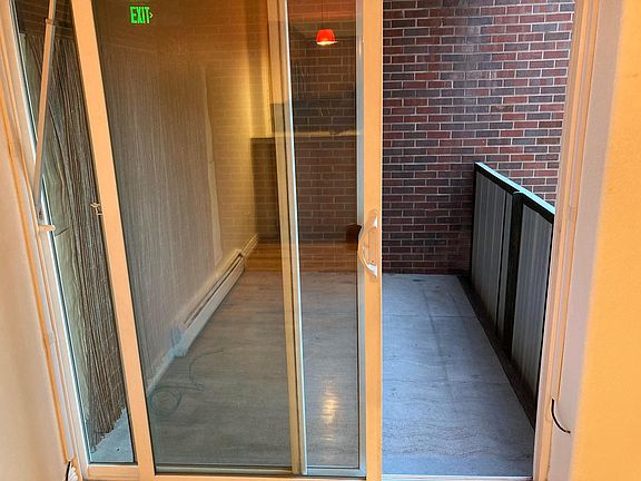3rd image of 1833 N Williams St APT 207