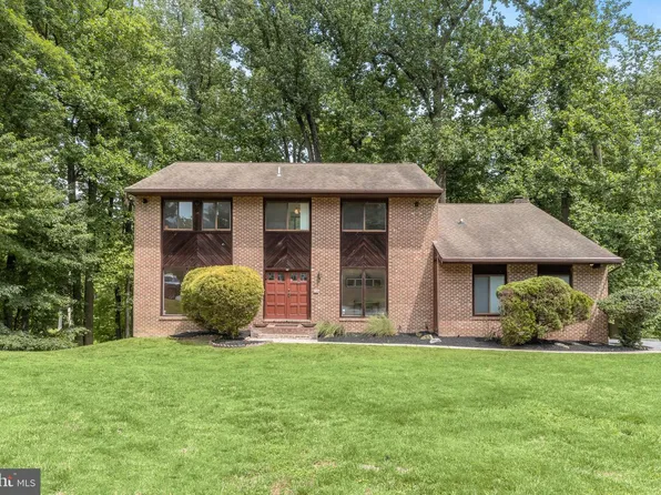 19 Marcie Woods Ct, Baltimore, MD 21208