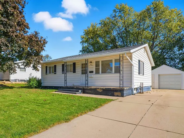 1111 Scott Ave, Waterloo, IA 50701