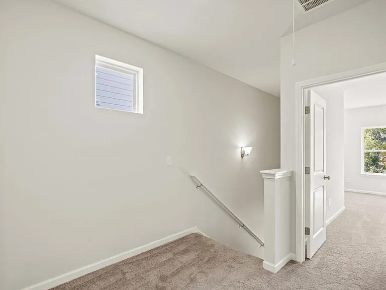 222 Emmett Dr — Photo 16