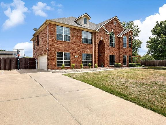4th image of 1310 Stillwater Cove Dr