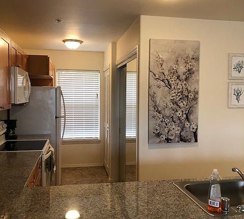 5th image of 75-5748 Alahou St #206