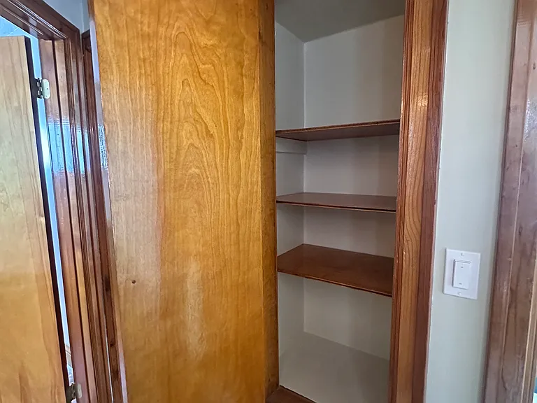 305 S Ogden St — Photo 14