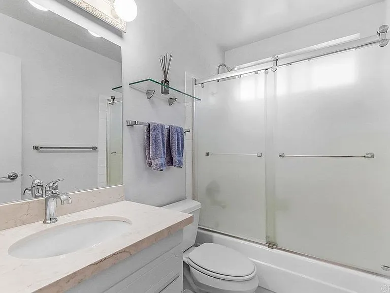 2462 Lozana Rd — Photo 22