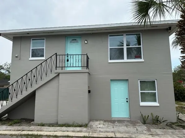 1110 16th St S #B, Saint Petersburg, FL 33705
