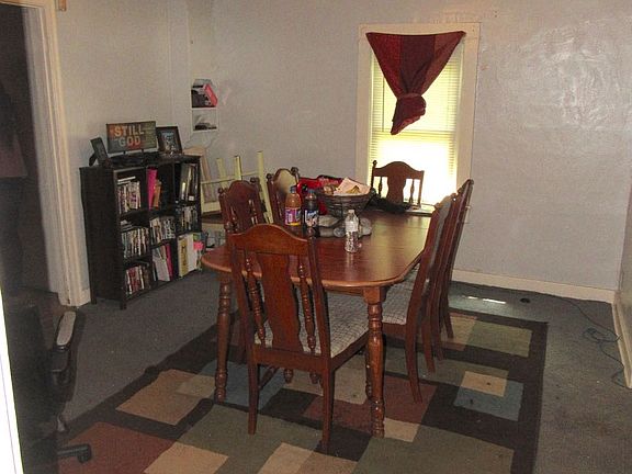 3rd image of 4529 Cleveland Ave