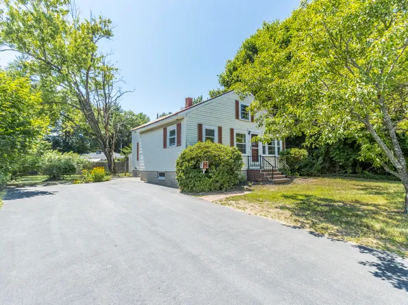 59 New Portland Rd Road, Gorham, ME 04038