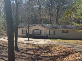 14 Swallow Dr, White, GA 30184