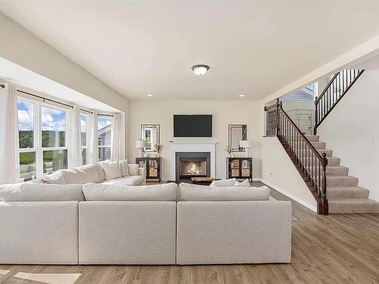 260 Liberty Valley Dr — Photo 5
