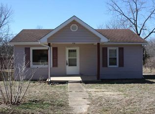 5651 Hillsboro Rd, Farmington, MO 63640