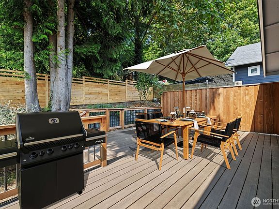 3rd image of 4540 51st Avenue SW