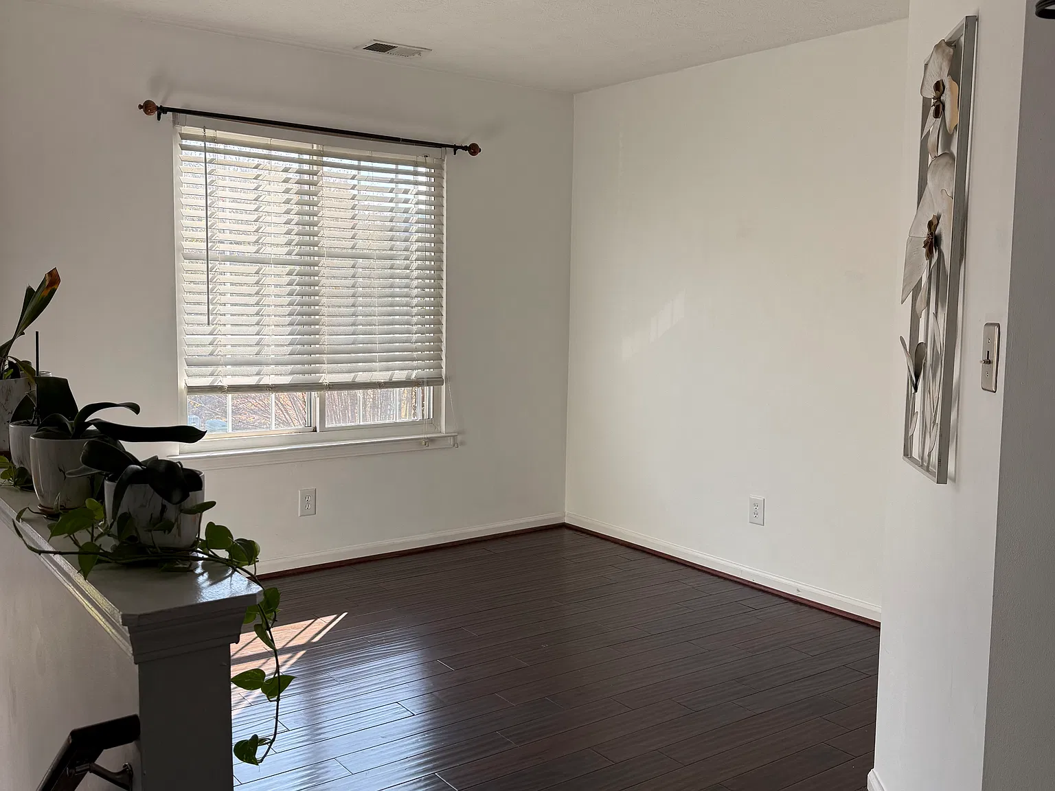 3 bed, 1711 sqft, $3,300 — Photo 4