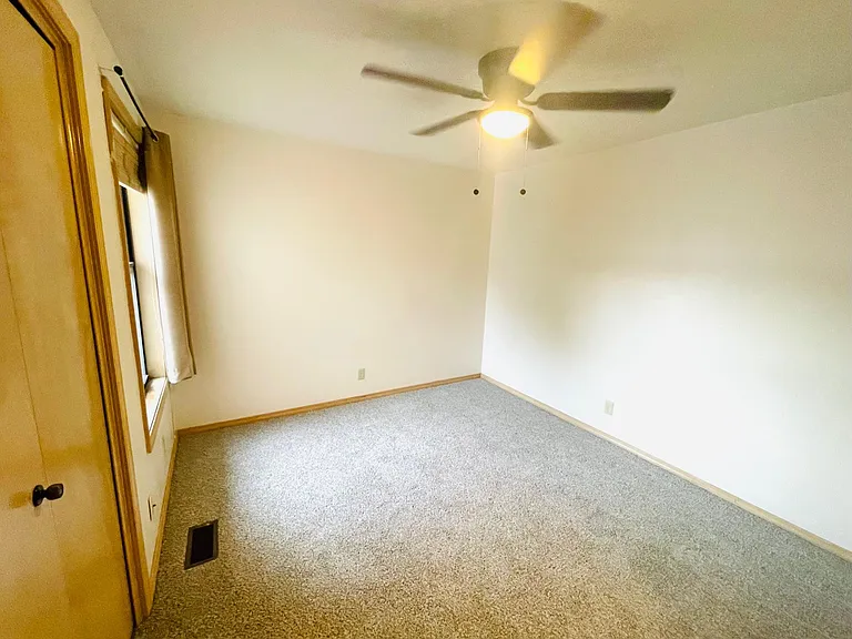 6890 W Irving Ln — Photo 7