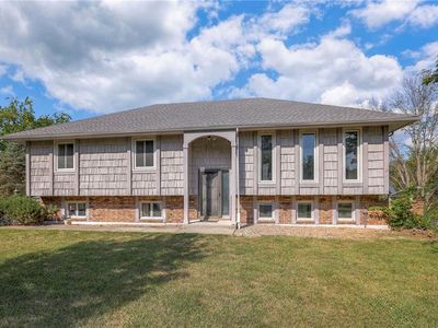 27701 S Wolf Rd, Freeman, MO, 64746
