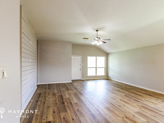 3rd image of 5047 Gulf Stream Ln