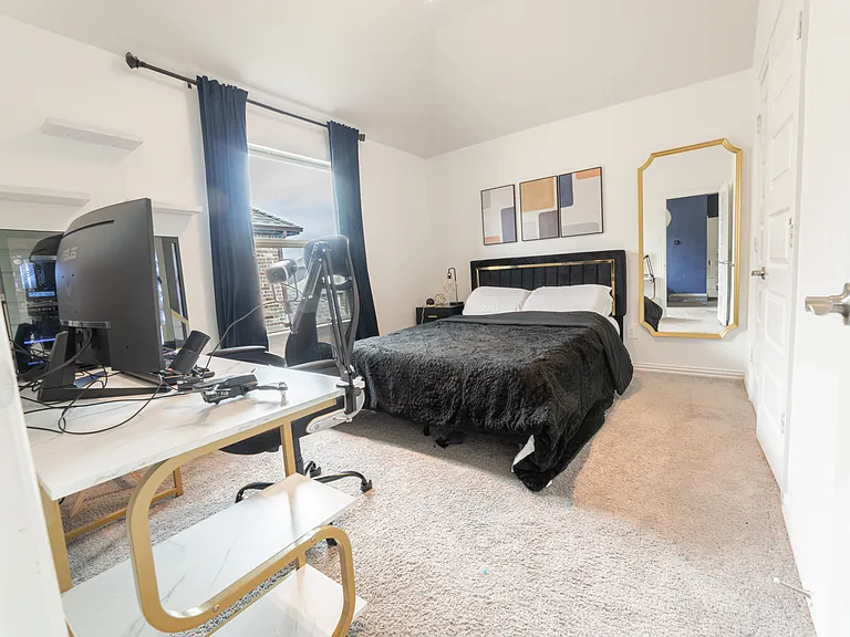 4th bedroom