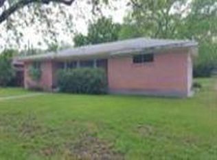 104 N 7th St, Valley Mills, TX 76689