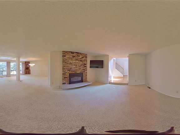 5th image of 7425 Zircon Dr SW