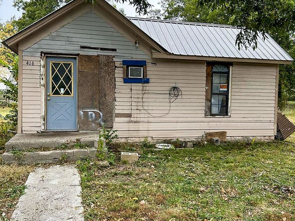 416 N 3rd St, Chetopa, KS 67336 Zillow