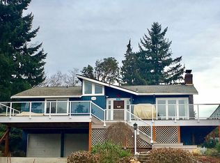 1909 SW Cove Point Rd, Burien, WA 98146