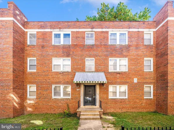 1745 T St SE, Washington, DC 20020