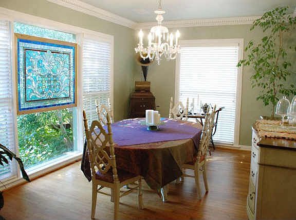 5th image of 1436 San Saba Dr