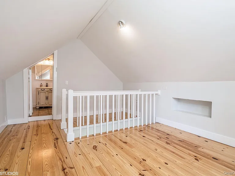 1392 Kings Hwy — Photo 28