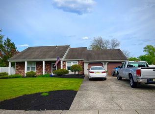 3 Sahara Ct, Toms River, NJ 08753
