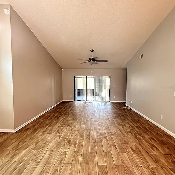 1104 Covington St — Photo 11