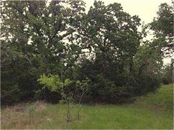 5th image of 128 Oak Plaza Dr