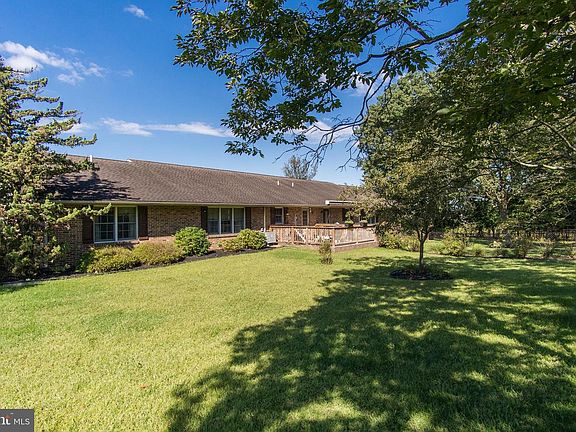 3rd image of 11921 N Woodlea Dr