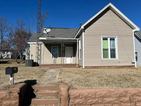 704 W Walnut St, Washington, IN 47501