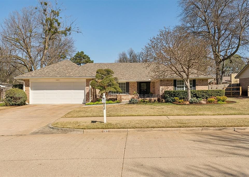 1st image of 1317 Cherry Laurel Dr
